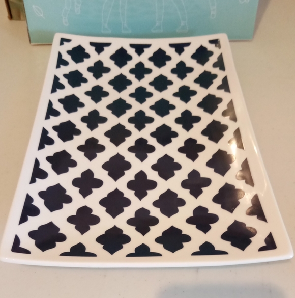 Black and White Geometric Tray - Picture 4 of 5